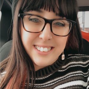 Meet your Posher, Brittney